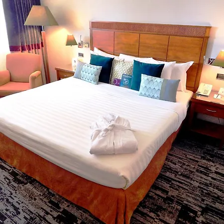 Mercure Leonardo Da Vinci Rome Airport 4*