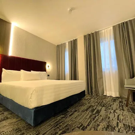 Mercure Leonardo Da Vinci Rome Airport 4* Fiumicino