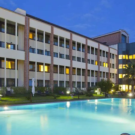 Mercure Leonardo Da Vinci Rome Airport 4*