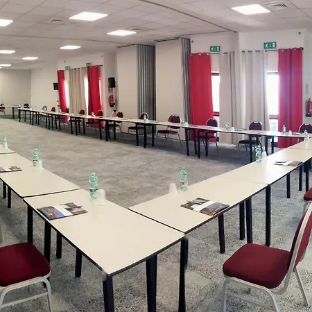 Mercure Leonardo Da Vinci Rome Airport 4*