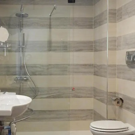 Mercure Leonardo Da Vinci Rome Airport فندق 4*