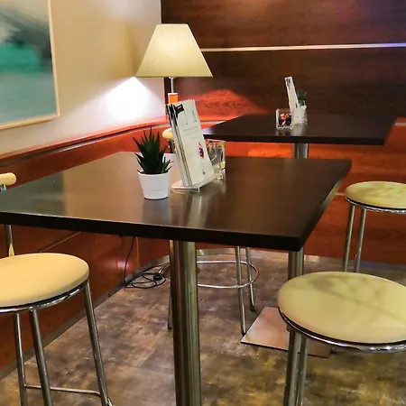 Mercure Leonardo Da Vinci Rome Airport فندق 4*