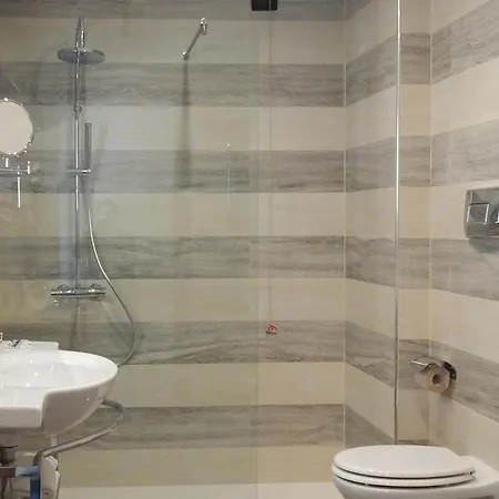 Mercure Leonardo Da Vinci Rome Airport فندق