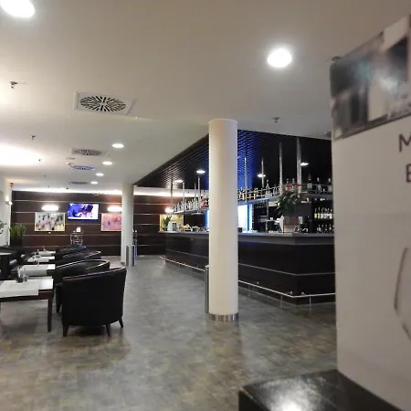 Hotel Mercure Leonardo Da Vinci Rome Airport 4*
