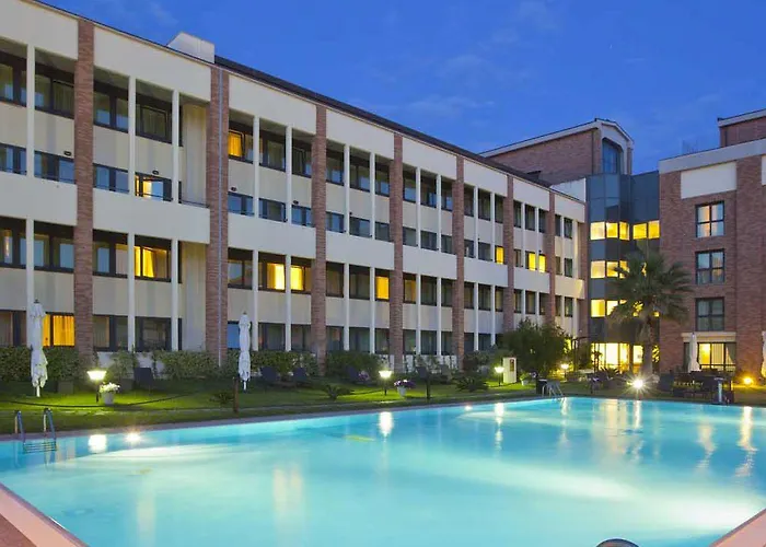 Mercure Leonardo Da Vinci Rome Airport 4*