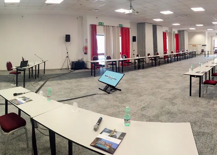 Mercure Leonardo Da Vinci Rome Airport 4* 菲乌米奇诺